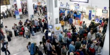 Τουρισμός στην Ελλάδα: Όλοι οι κανόνες για πτήσεις και ξενοδοχεία – Τι αλλάζει