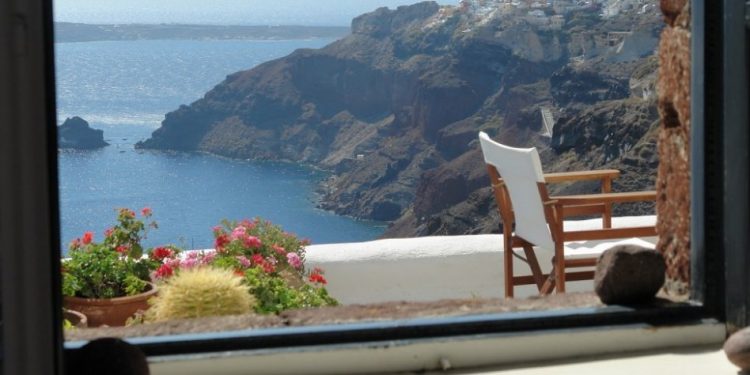 Alldaynews.gr Το σχέδιο για τουρισμό, εστίαση: 400.000 vouchers για να γεμίσουν οι παραλίες