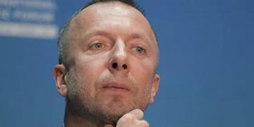 Alldaynews.gr Ντμίτρι Μπόσοφ: «Τον δολοφόνησαν, δεν αυτοκτόνησε»