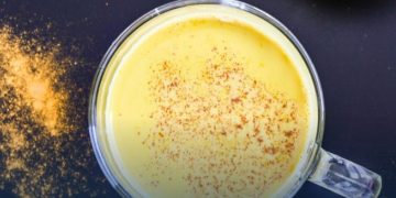 Alldaynews.gr Εσύ ξέρεις τι είναι το χρυσό γάλα που βοηθάει στην λιποδιάλυση και την κατάθλιψη;