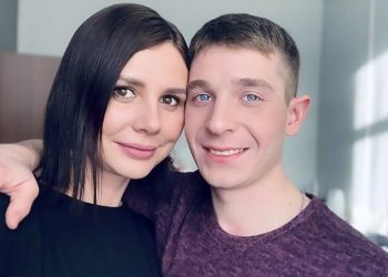 Η 35χρονη Μαρίνα ετοιμάζεται να παντρευτεί τον θετό γιο της