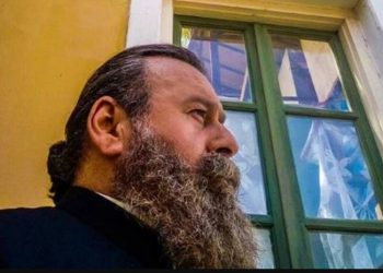 Παπάς από τις Άγριες Μέλισσες: Αν είναι το θέλημα του Θεού να “Φύγω” από την «μεταλαβιά» ας γίνει