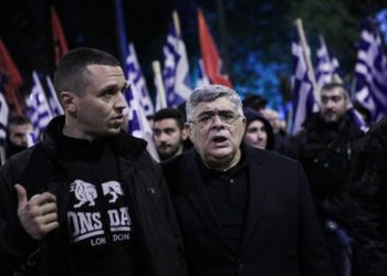 Διαλύεται η Χρυσή Αυγή: Φήμες περί αποχώρησης και του Κασιδιάρη