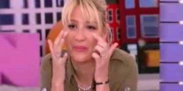 Alldaynews.gr Θα πέσουν κεφάλια σε ΑΝΤ1 και STAR μετά τη γκάφα ολκής με το spoiler της Σκορδά! «Εγώ έκανα το ρεπορτάζ!». Γιατί παίρνει την ευθύνη η Φαίη