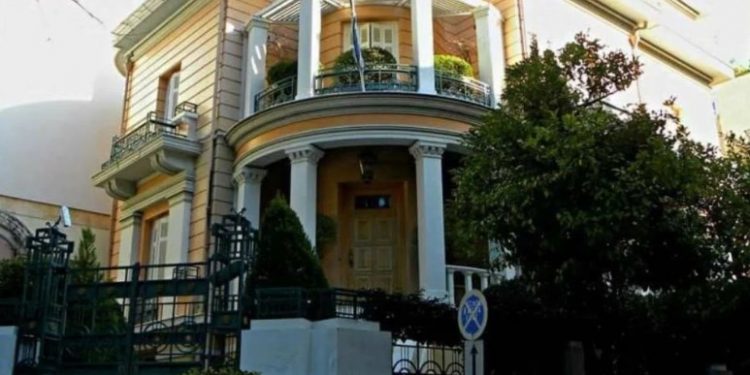 Alldaynews.gr Προς Πώληση το «Παλάτι» του Δημήτρη Κοντομηνά-Αναζητεί αγοραστή με παχύ πορτοφόλι!