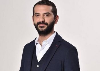 Έξαλλος ο Κουτσόπουλος: «Συγχαρητήρια στον κύριο μ@λ@κ@…»