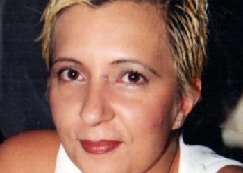 Θρήνος στο Twitter για την 48χρονη Κατερίνα Μπαρούτα την @_Lila_Pause_