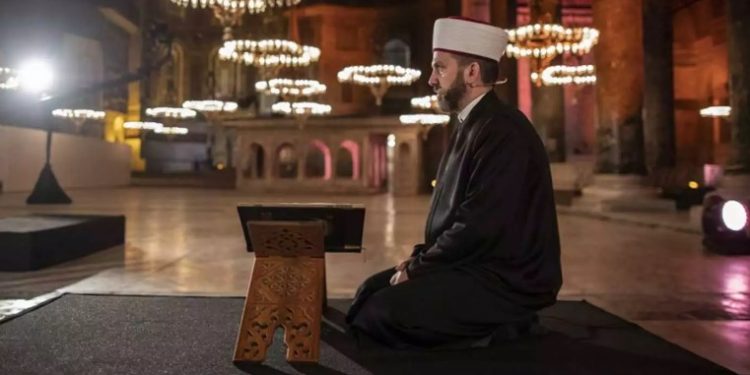 Alldaynews.gr Προκαλεί η Τουρκία για την Αγιά Σοφιά: Έλληνες είσαστε Κομπλεξικοί