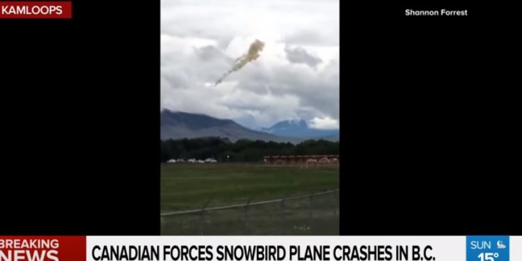 Alldaynews.gr Τραγωδία στον Καναδά από πτώση αεροσκάφους πάνω σε σπίτι (video)