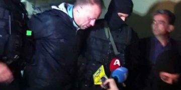 Alldaynews.gr Ελεύθερος και πάλι ο Νίκος Σειραγάκης – Μετά από 8 χρόνια φυλακή για την υπόθεση παιδεραστίας που είχε συγκλονίσει τη χώρα