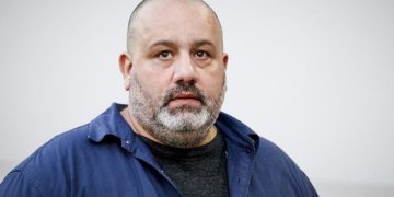 Καραπαπάς: «Άγνωστε βλάκα σε λυπάμαι»