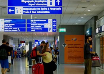 Παρατείνεται η υποχρεωτική καραντίνα επιβατών πτήσεων προς Ελλάδα