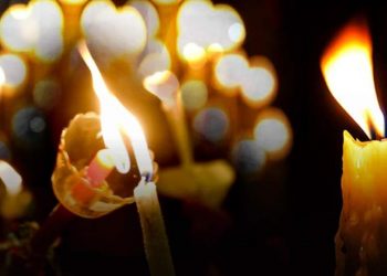 Ανάσταση!«Χριστός Ανέστη» αύριο Τρίτη στις Εκκλησίες-Την Τετάρτη… ψήνουμε αρνί