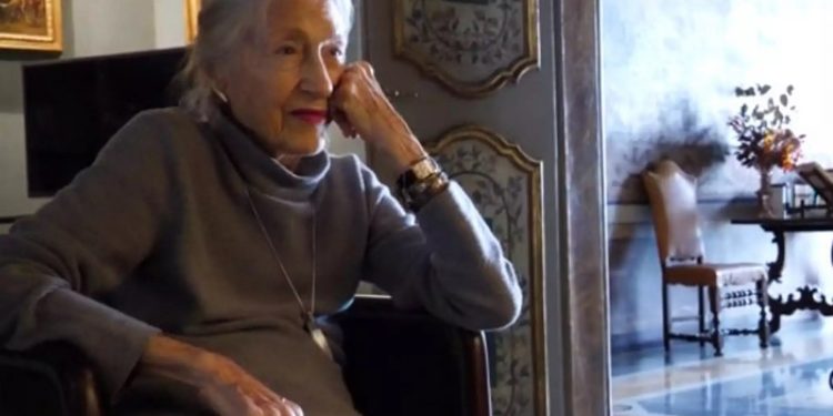 Alldaynews.gr Πέθανε η Άννα Βούλγαρη! Η χρυσή κληρονόμος του οίκου κοσμημάτων Bvlgari από την Θεσπρωτία (video)