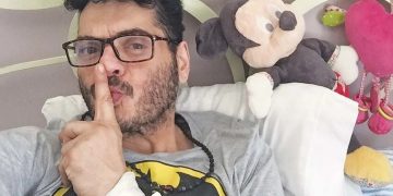 Alldaynews.gr Δεμένος με χειροπέδες στο κρεβάτι έμενε ο Γιώργος Δασκαλάκης για να ξεφύγει από τον εθισμό