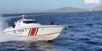 Alldaynews.gr Τούρκοι Λιμενικοί παρενοχλούν Έλληνες στις Οινούσσες – Επενέβη ελληνικό λιμενικό και Frontex αλλά έφεραν και 2ο σκάφος (Video)