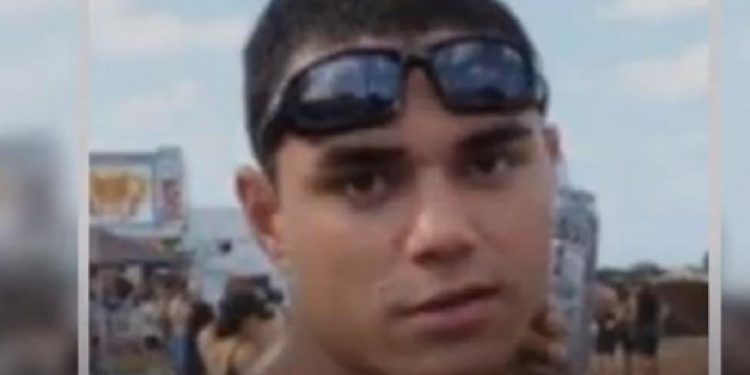 Alldaynews.gr Σοκαριστικό: 34χρονος κρατούσε όμηρο, βίαζε και βασάνιζε 22χρονη για 23 μέρες (vid)