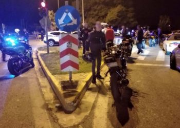 Κόντρες στη Βάρκιζα για κόντρες: Αφαίρεσαν δεκάδες άδειες οδήγησης και κυκλοφορίας[photos]