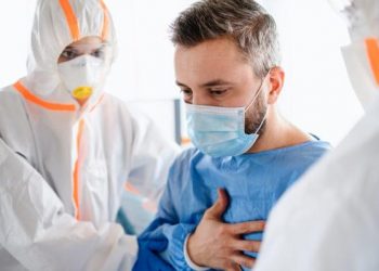 Κορωνοϊός: Βρέθηκε ο λόγος που οι άνδρες είναι πιο ευάλωτοι