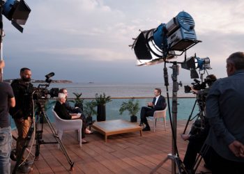 Μητσοτάκης στη Bild: Τα λουκέτα στις ελληνικές λιγνιτικές μονάδες θα ωφελήσουν τις… γερμανικές εταιρείες!