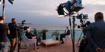 Alldaynews.gr Μητσοτάκης στη Bild: Τα λουκέτα στις ελληνικές λιγνιτικές μονάδες θα ωφελήσουν τις… γερμανικές εταιρείες!