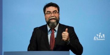 Alldaynews.gr Γιάμαλη σε Οικονόμου: Όποιος δεν έχει λεφτά για μάσκες πρόστιμο και να κάτσει σπίτι του;