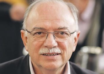 Ο Παπαδημούλης παραδέχτηκε ότι νοικιάζει σπίτια σε μετανάστες