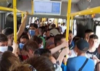Στα αστικά λεωφορεία του ΟΑΣΑ δεν υπάρχει Κορωνοϊός! Ο κακός χαμός στα δρομολόγια για τις παραλίες (video)