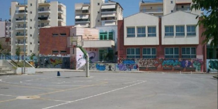 Alldaynews.gr Μαχαιριές σε σχολείο λόγω… οπαδικών διαφορών!