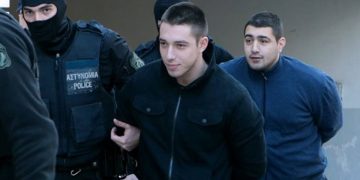 Alldaynews.gr Δίκη Τοπαλούδη: «Είπα να την πάμε στο νοσοκομείο αλλά έγινε σφάλμα και την πήγαμε στα βράχια» υποστήριξε ο Ροδίτη