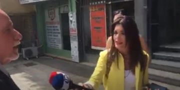 Alldaynews.gr Τρομακτική επίθεση με βιτριόλι στο Θησείο – Έχασε το μάτι της 34χρονη (video)