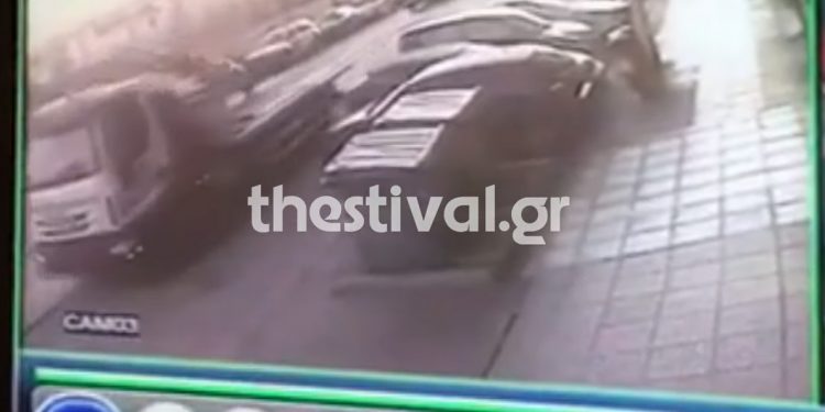 Alldaynews.gr Βίντεο Ντοκουμέντο: Έτσι έκλεβε αυτοκίνητα ο Δημόσιος Υπάλληλος στην Θεσσαλονίκη