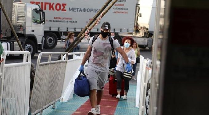 Ελεύθερη από σήμερα η πρόσβαση στα νησιά – Αναλυτικός οδηγός για τις μετακινήσεις με πλοίο