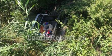 Alldaynews.gr ΠΡΙΝ ΑΠΟ ΛΙΓΟ: Τους τράκαρε και τους έριξε στο ποτάμι – Πώς γλίτωσαν (pics)