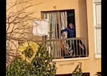 Κύπρος: Έδερνε την σύντροφό του και κλοτσούσε τον σκύλο στο μπαλκόνι – Αναζητείται ο δράστης (video)