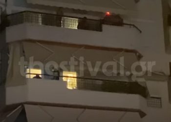 Φρικιαστικό έγκλημα στη Θεσσαλονίκη – Βρέθηκε Σφαγμένος μέσα στο σπίτι του[video]