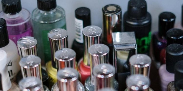 Προσοχή! 47 Επικίνδυνα Γνωστά καλλυντικά φεύγουν απο την αγορά σύμφωνα με τον ΕΟΦ[Λίστα]