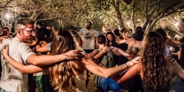 Πράσινο φως και για τα πανηγύρια , να βρουν Γαμπρό και οι Ανύπαντρες!