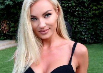 Χώρισε η Τζούλια Νόβα μετά από 12 χρόνια σχέσης