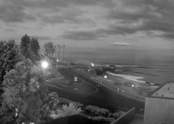 Ανατριχιαστικό βίντεο με τη «βουτιά αυτοκτονίας» πατέρα με τις 2χρονες δίδυμες κόρες του