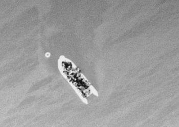 Δίχως τέλος οι προκλήσεις: Τουρκικές ακταιωροί συνοδεύουν βάρκες με πρόσφυγες προς τα ελληνικά ύδατα