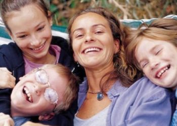 Είμαι Χήρα απο 27 ετών: Δεν με νοιάζει τι λέει ο κόσμος-Ο δικός μου κόσμος είναι τα παιδιά μου!