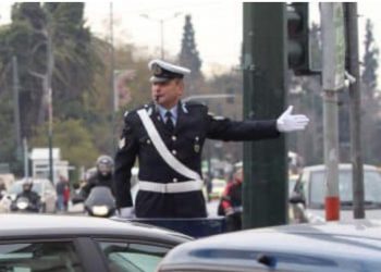 Θρήνος: Νεκρός ο Τροχονόμος, “Σήμα κατατεθέν” της Πλατείας Συντάγματος