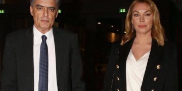 Alldaynews.gr H άγνωστη τραγική ιστορία της Τατιάνας Στεφανίδου-Όταν πέθανε η Βαφτιστήρα της