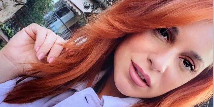 Η Λατάνια του «Έλα στη θέση μου» ποζάρει με μπικίνι και.. κόβει ανάσες!