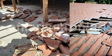 Απίστευτο περιστατικό: Αεροσκάφος σκόρπισε πανικό και ξήλωσε σκεπή σπιτιού σε χωριό της Λάρισας (Video)