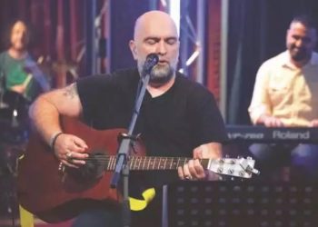 Ο Μπάμπης Στόκας: «Κάνουμε ότι γουστάρουμε και δεν ρωτάμε κανέναν γι’ αυτό»