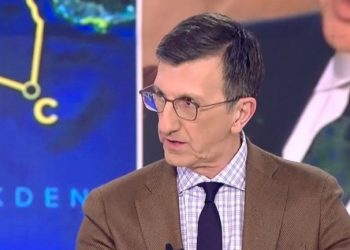 Σουρεαλιστικές σκηνές στο ΣΚΑΪ: Έξαλλος ο Οικονόμου κατηγορεί τον Πορτοσάλτε ως «φιλοσυριζαίο