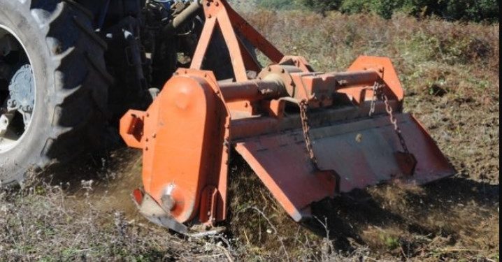 Τραγωδία στη Θεσσαλονίκη: 4χρονο αγοράκι έπεσε από τρακτέρ και συνετρίβη από το άροτρο