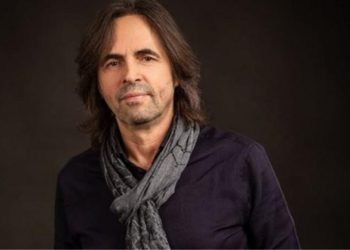 “Εικάζω ότι όλο αυτό με τον κορωνοϊό είναι εργαστηριακό κόλπο”